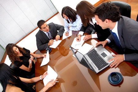 年度股東大會(huì)要求